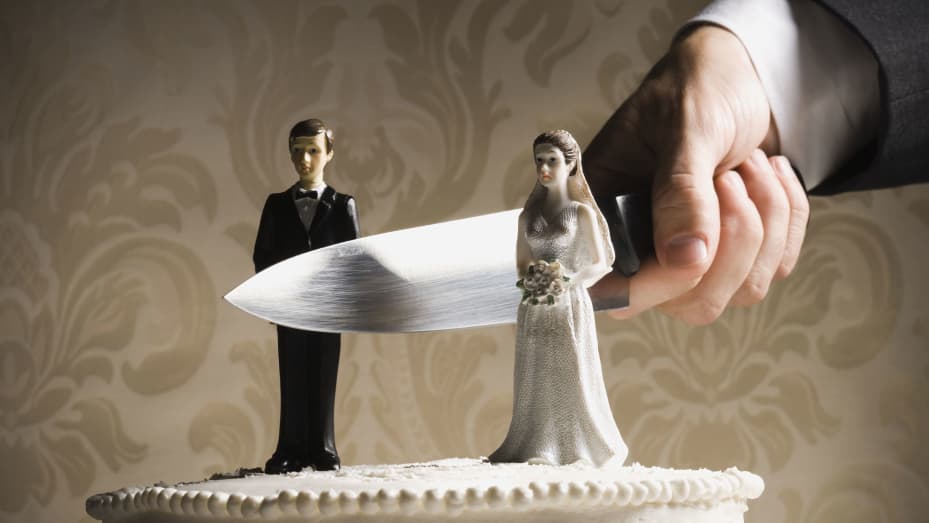 Navigating Divorces Online with Confidence